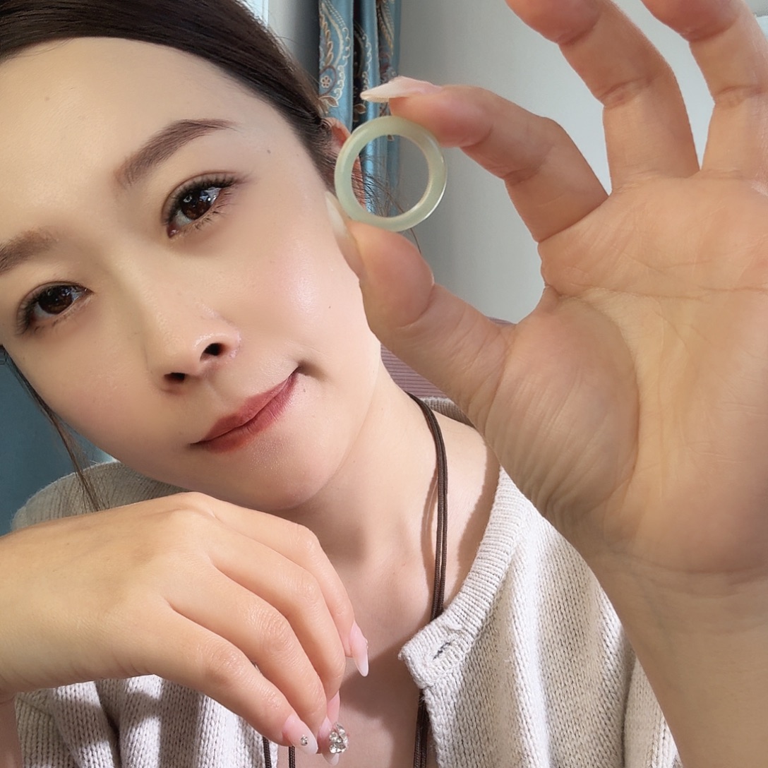 凤***儿蛇纹石玉未镶嵌颈饰