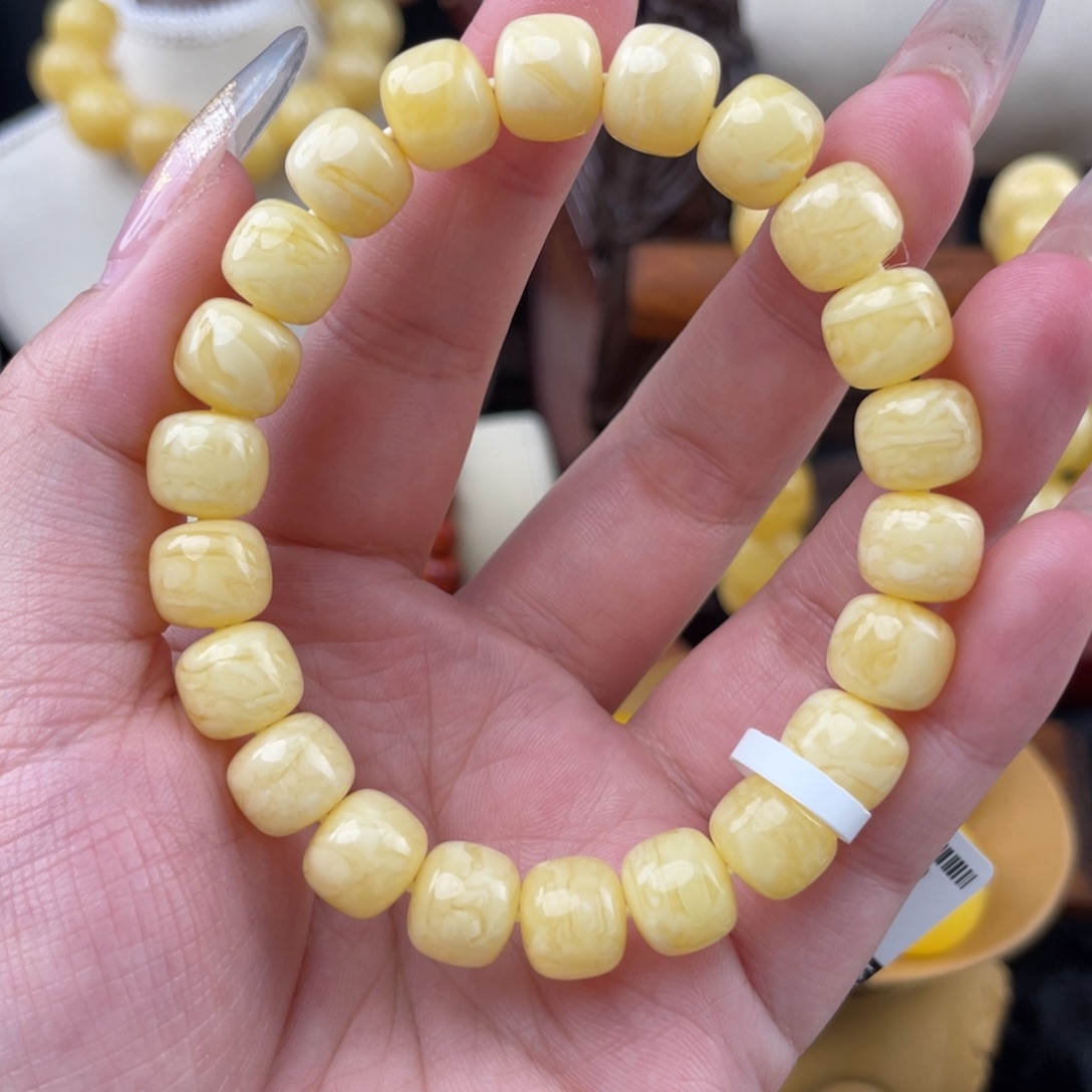 琥珀未镶嵌裸石浓蜡虎皮顺纹10