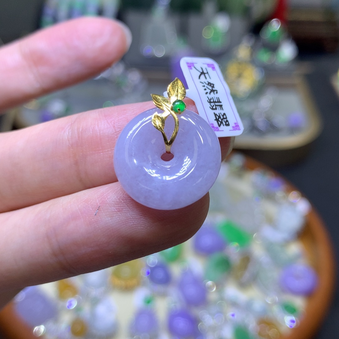 翡翠18K金镶嵌颈饰翡翠吊坠项链