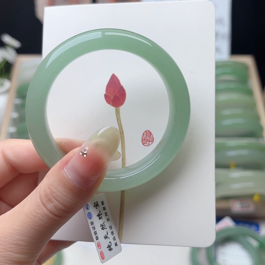 石英质玉手镯未镶嵌54