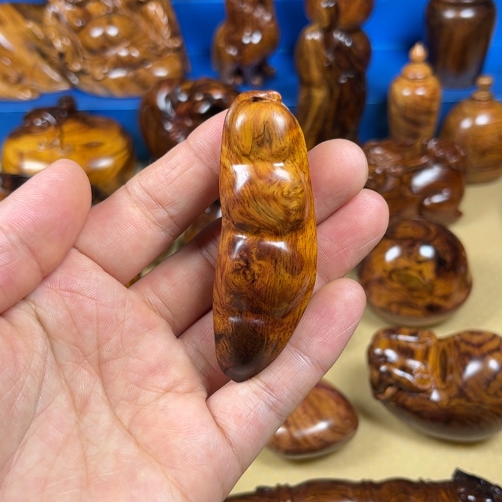黄花梨降香黄檀把件