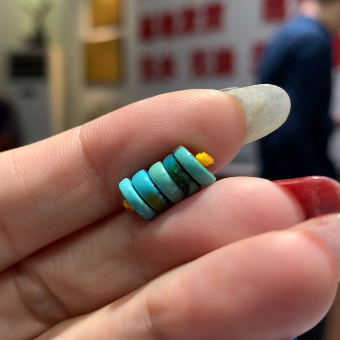 绿松石配饰未镶嵌