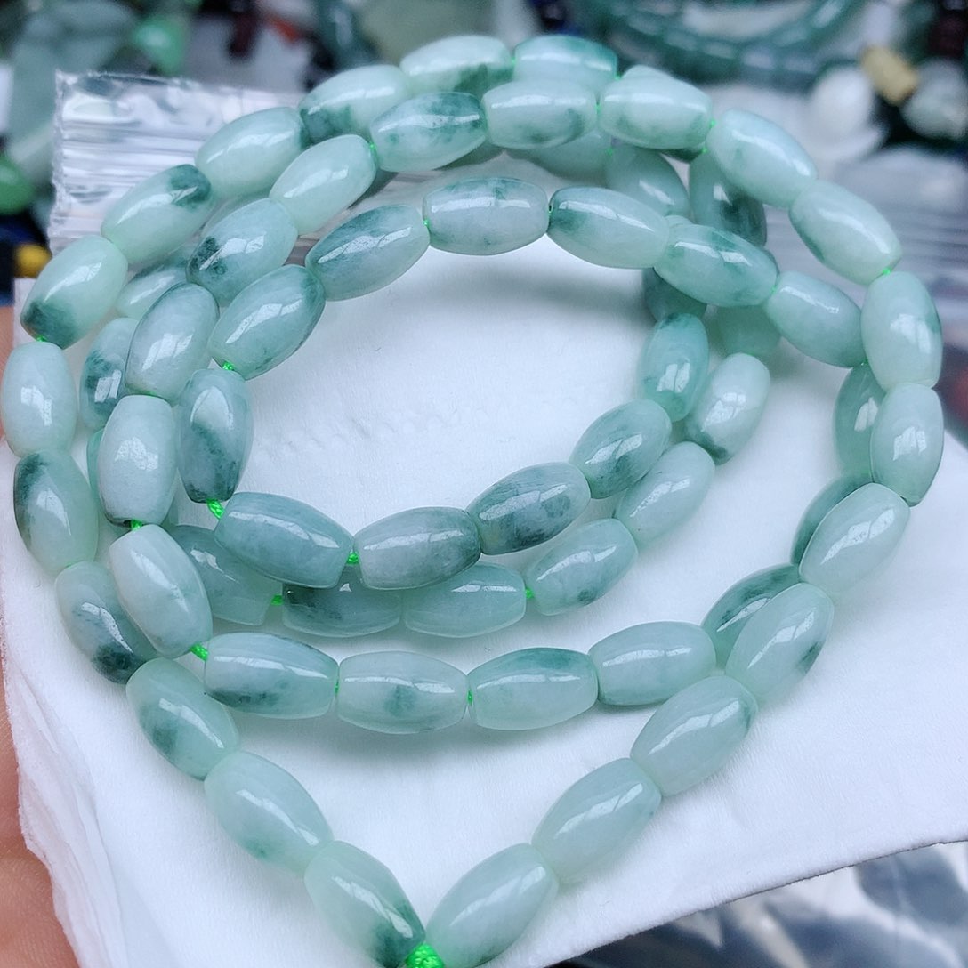 翡翠颈饰未镶嵌吊坠