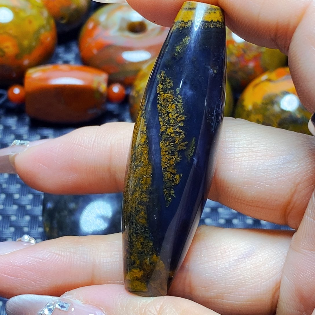 未镶嵌颈饰玛瑙/玉髓L*