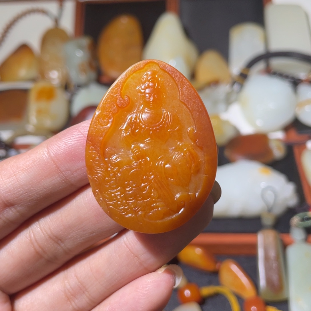 未镶嵌和田玉（子料）挂件