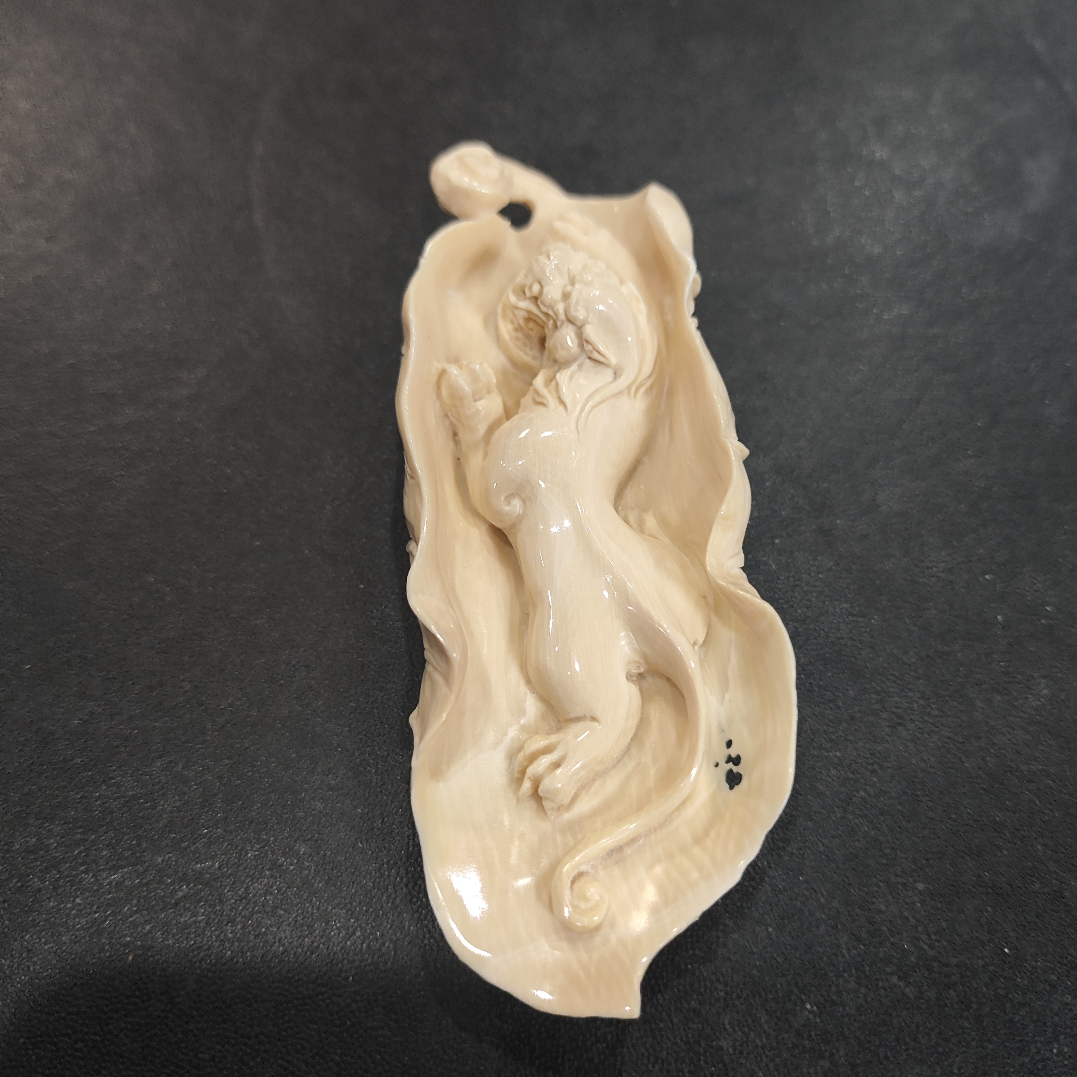 猛犸约23克雕刻件ZL0114