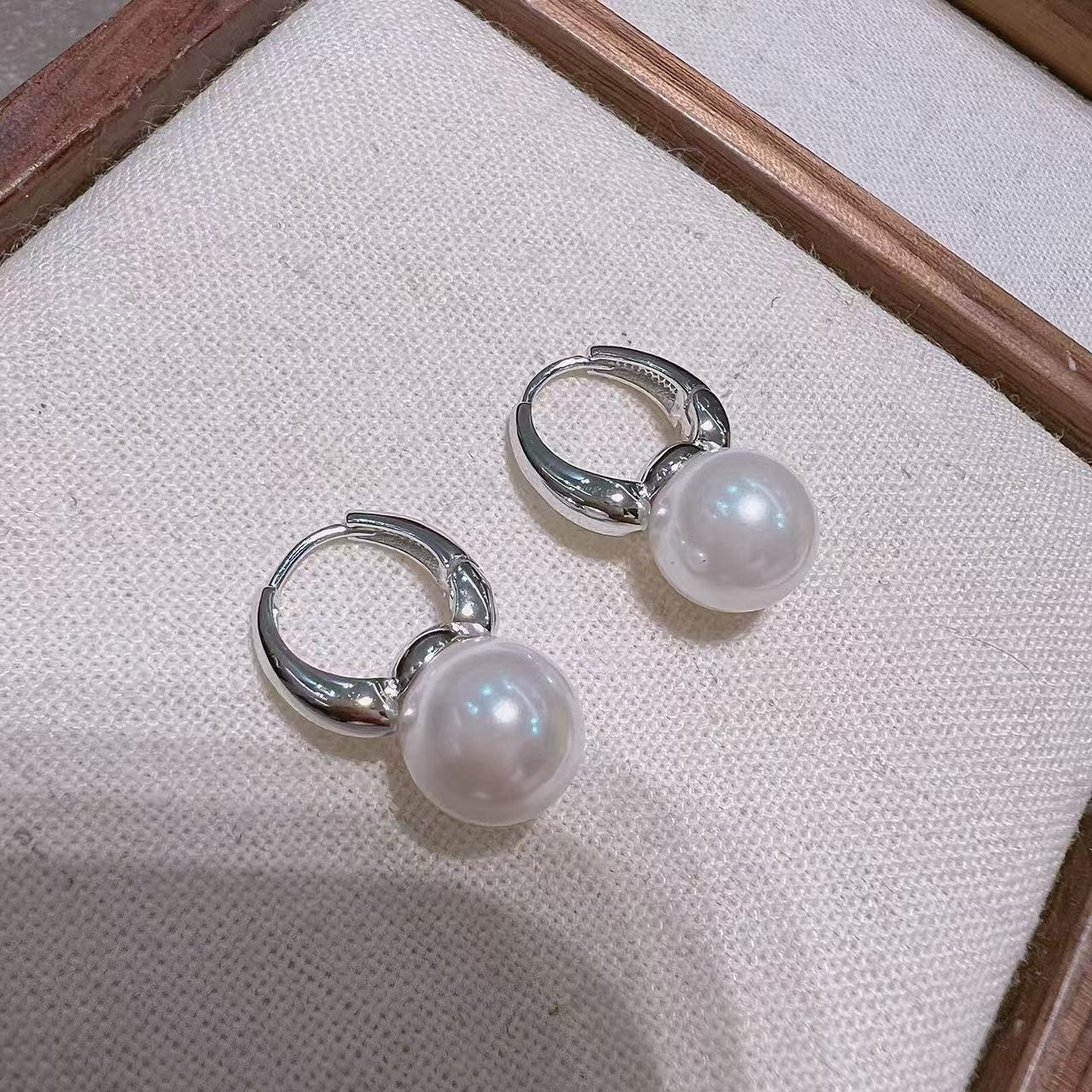 925银耳饰 旺莱 899 高货卡10MM施家珠重工耳扣S826881013 凤选