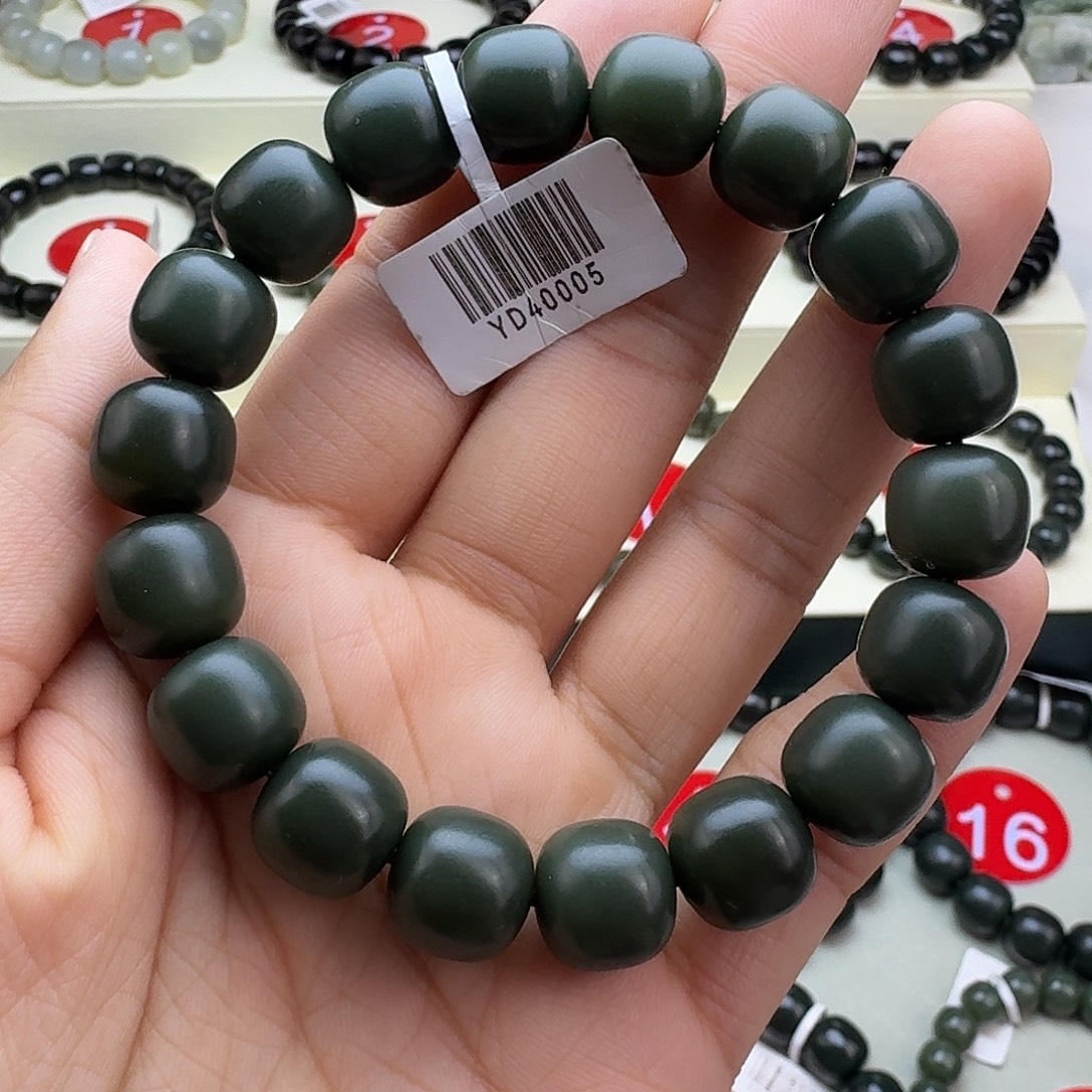 和田玉未镶嵌手串