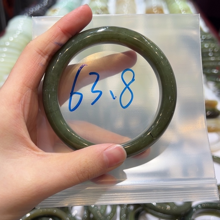 和田玉（糖玉）手镯未镶嵌