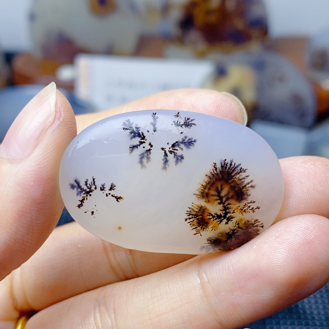 玛瑙/玉髓未镶嵌珠宝奇石