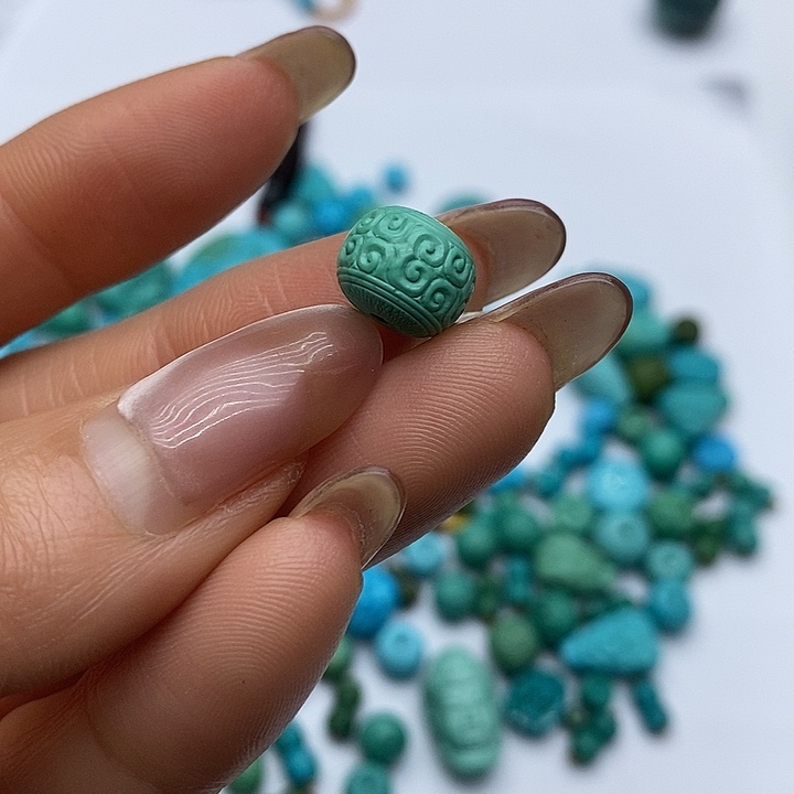 绿松石未镶嵌珠宝奇石