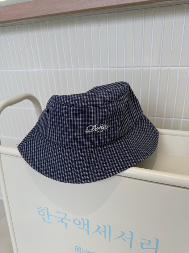 韩系新款格子字母刺绣渔夫帽男女春夏百搭显瘦帽