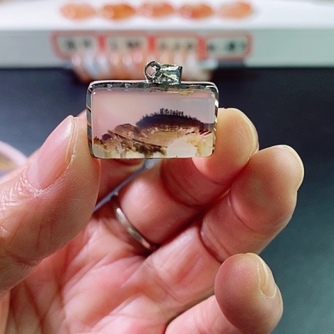 玛瑙/玉髓颈饰未镶嵌