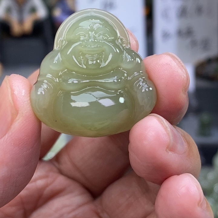 月****和田玉未镶嵌颈饰