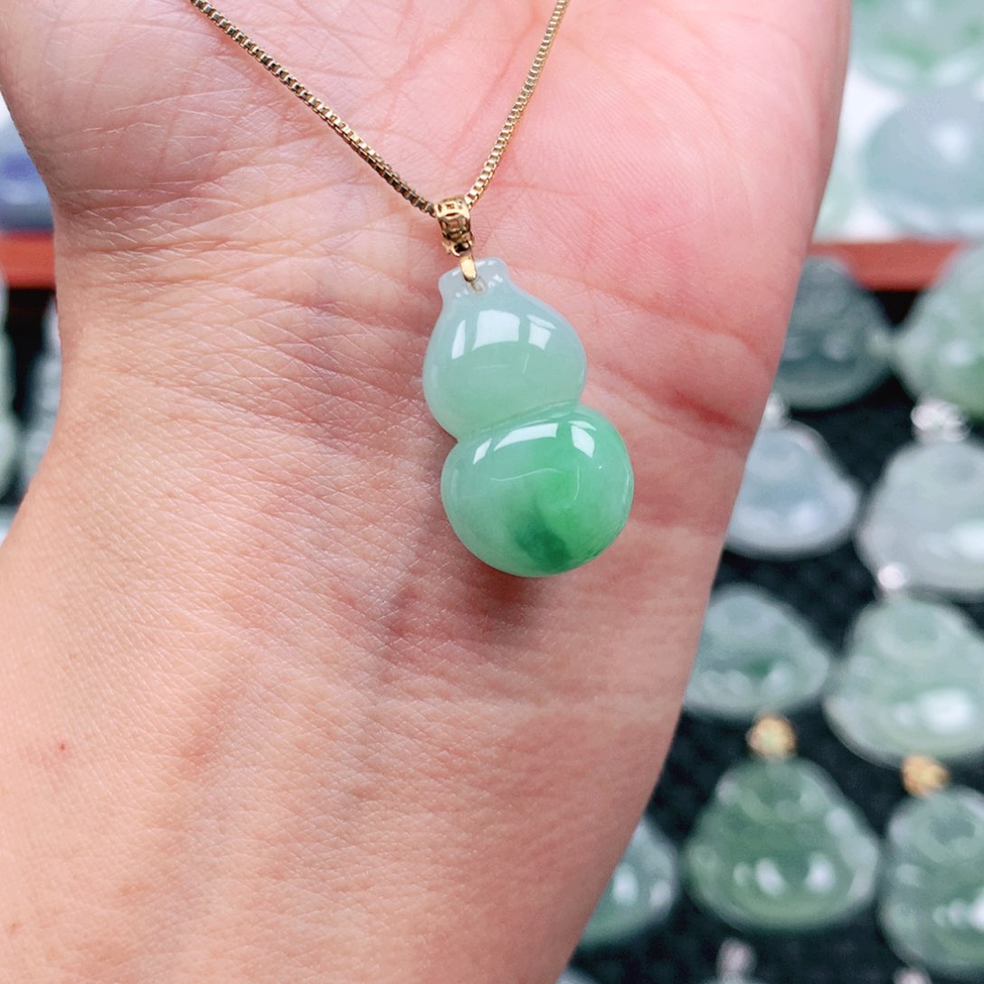 翡翠吊坠(不含链)18K金镶嵌