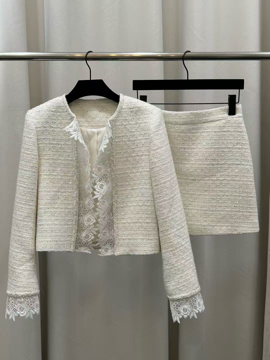 静奢风时尚套装蕾丝法式粗花呢上衣白色小香风套装11725