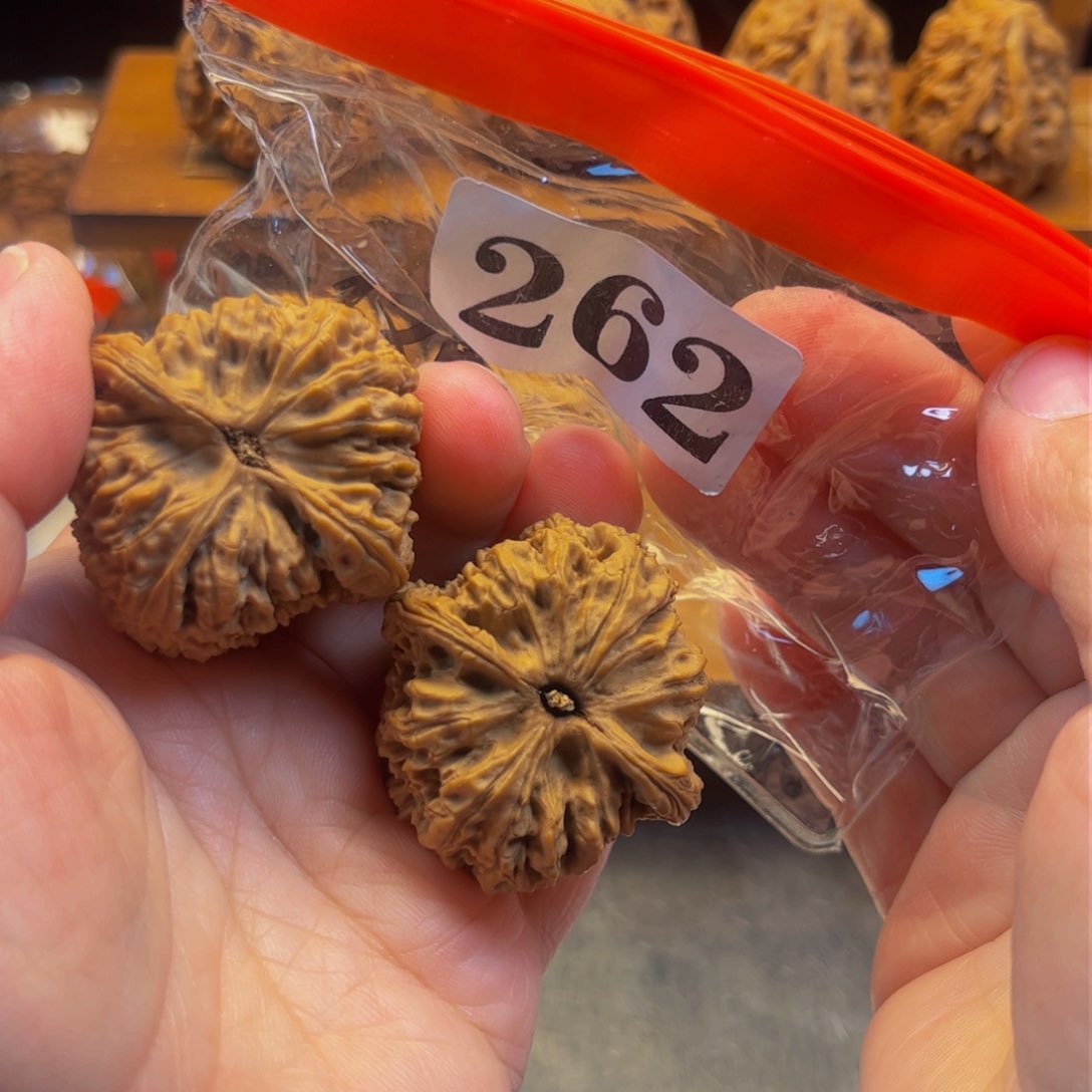 吊坠文玩核桃南疆38