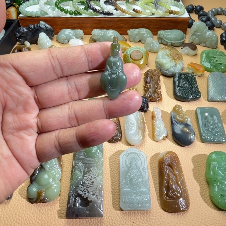 和田玉颈饰未镶嵌定制款