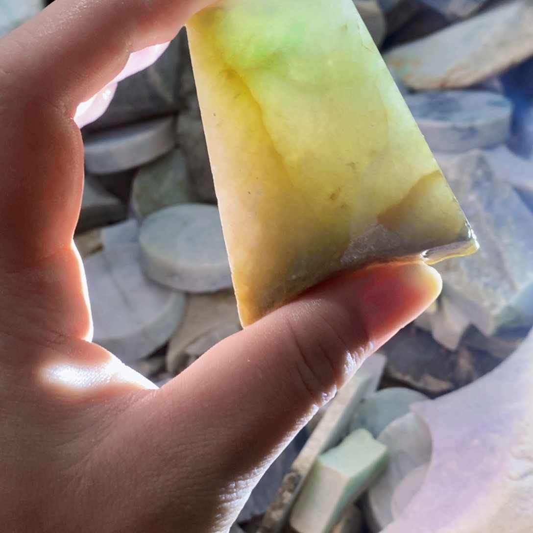 翡翠未镶嵌颈饰天然翡翠