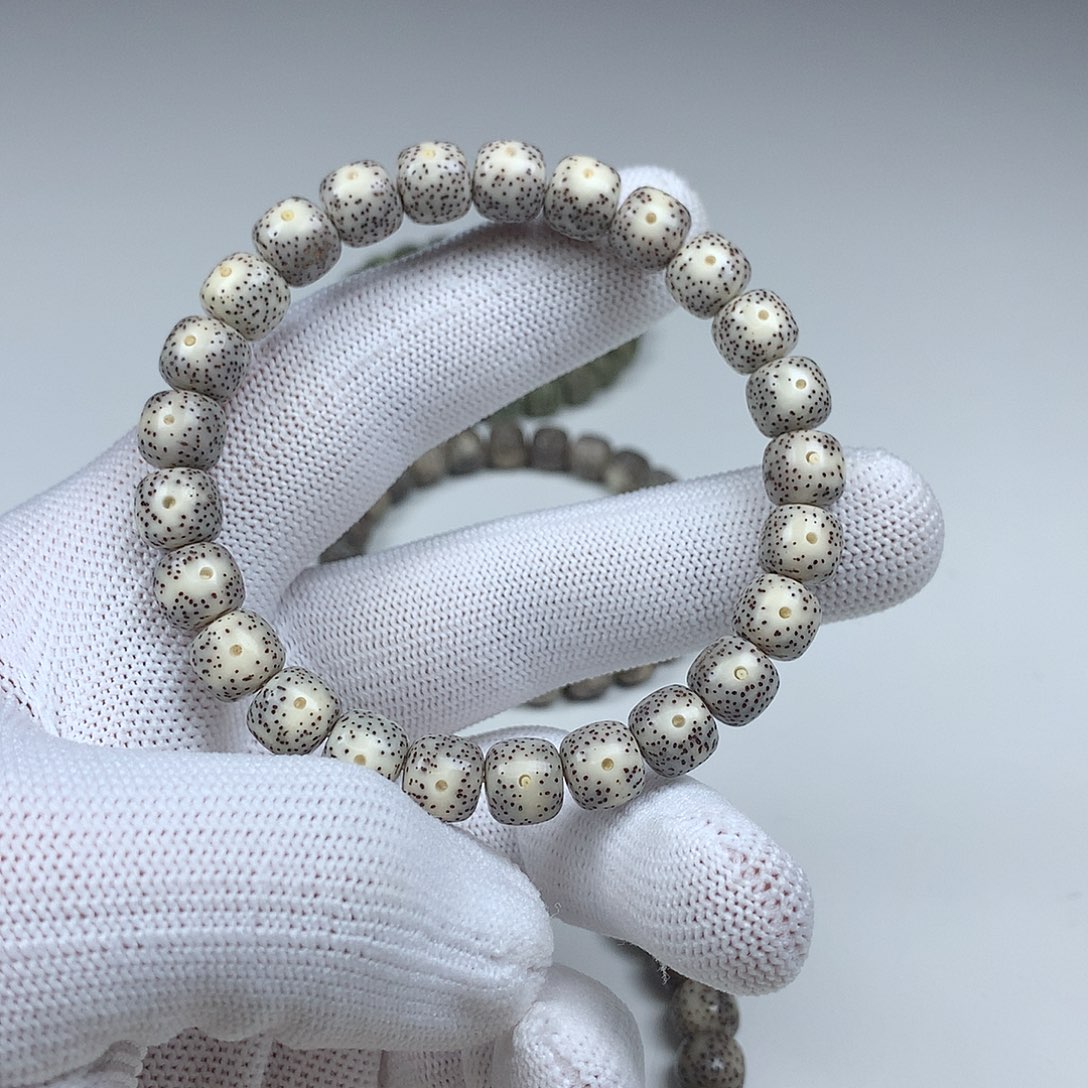 星月菩提手串1号糯冰灰9×8