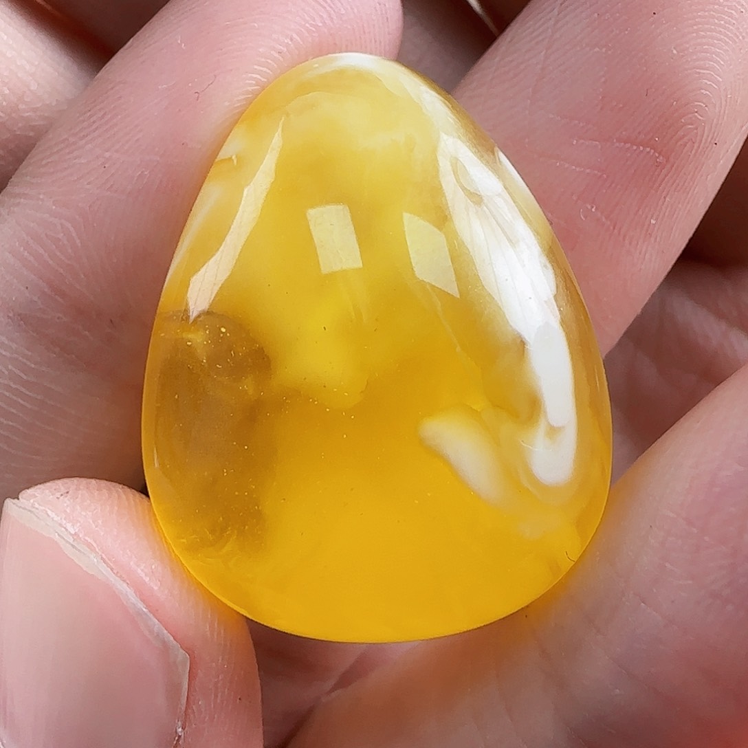 琥珀裸石未镶嵌蜜蜡