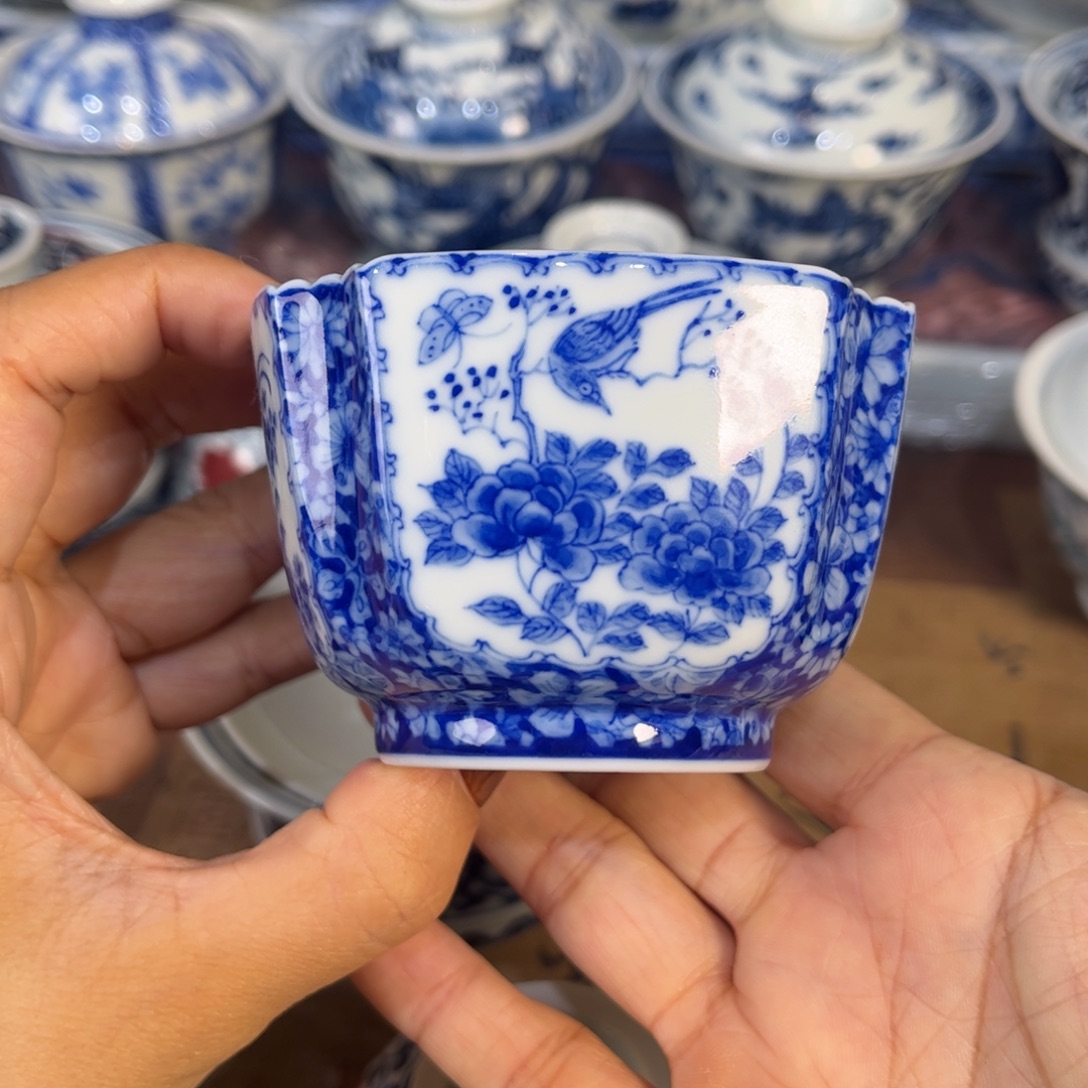 杯子……………………………………………………