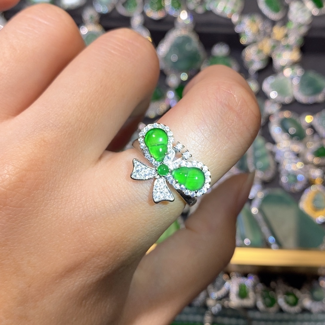 翡翠未镶嵌颈饰天然