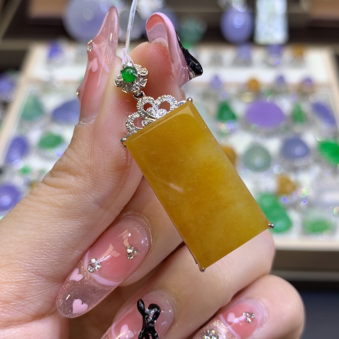 翡翠颈饰银S925镶嵌翡翠