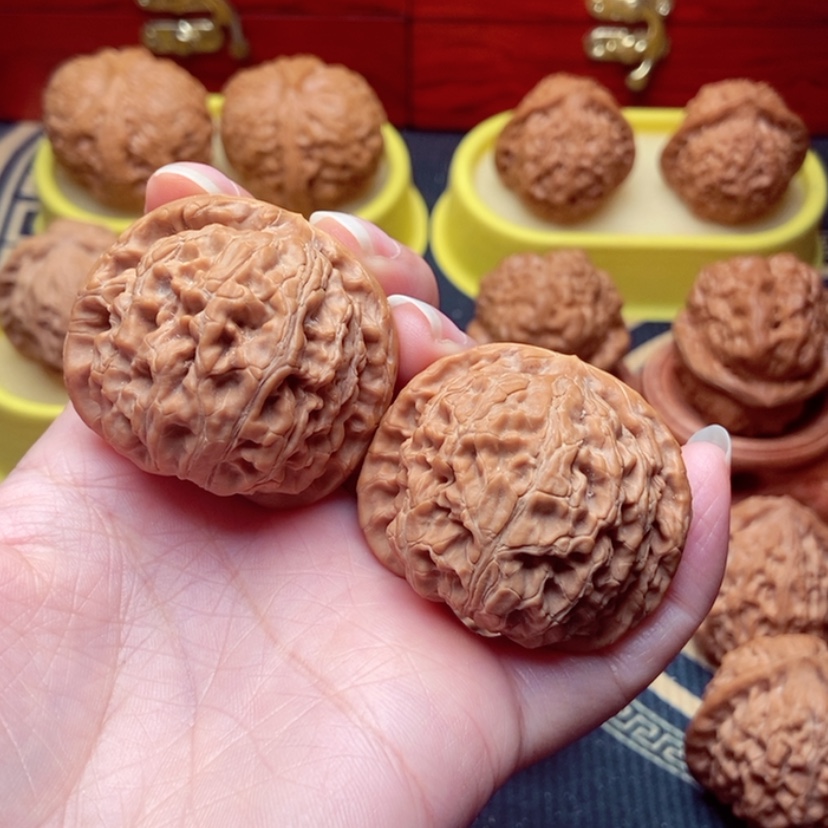 【闪购商品】文玩核桃把件史***濟水龙纹