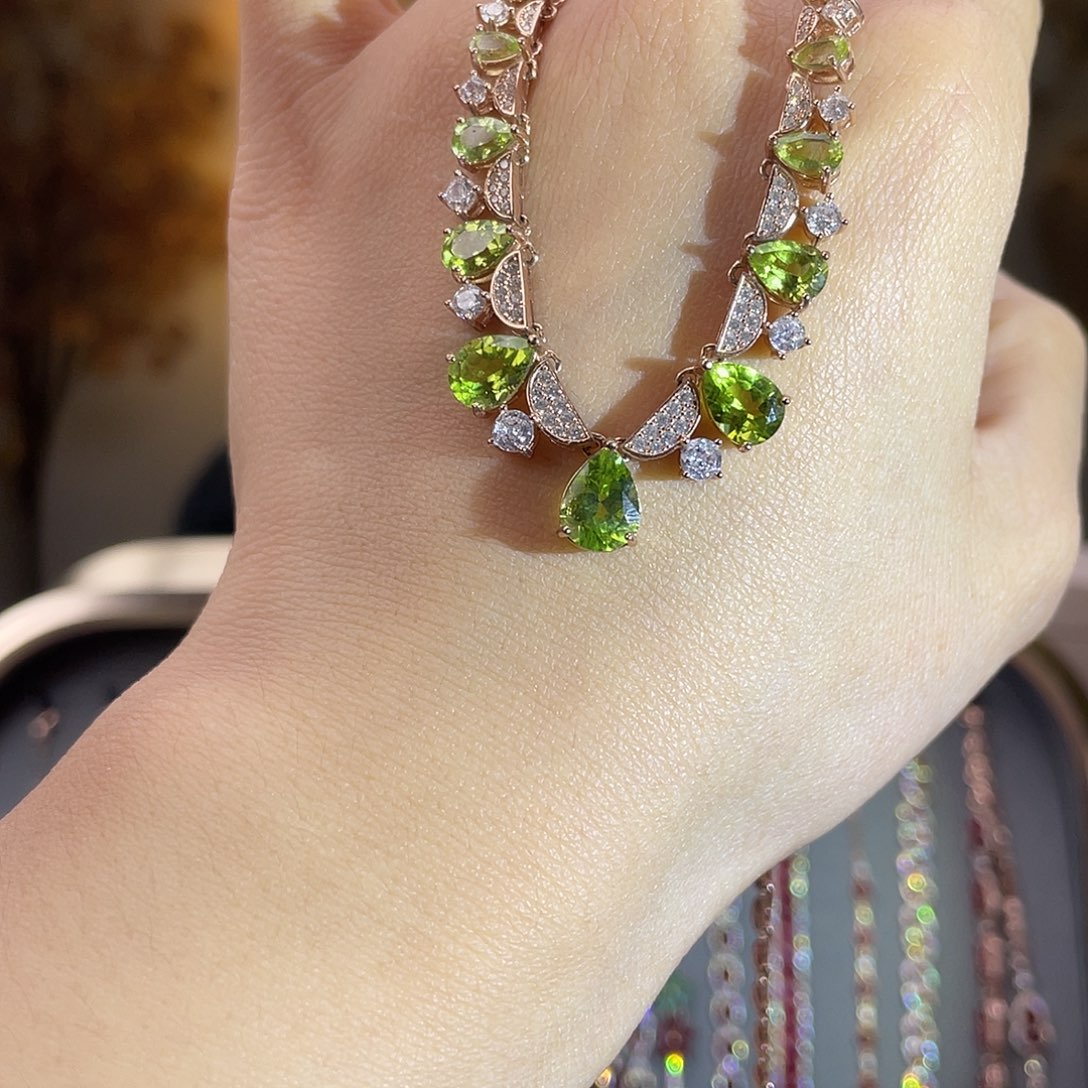 颈饰银S925镶嵌橄榄石