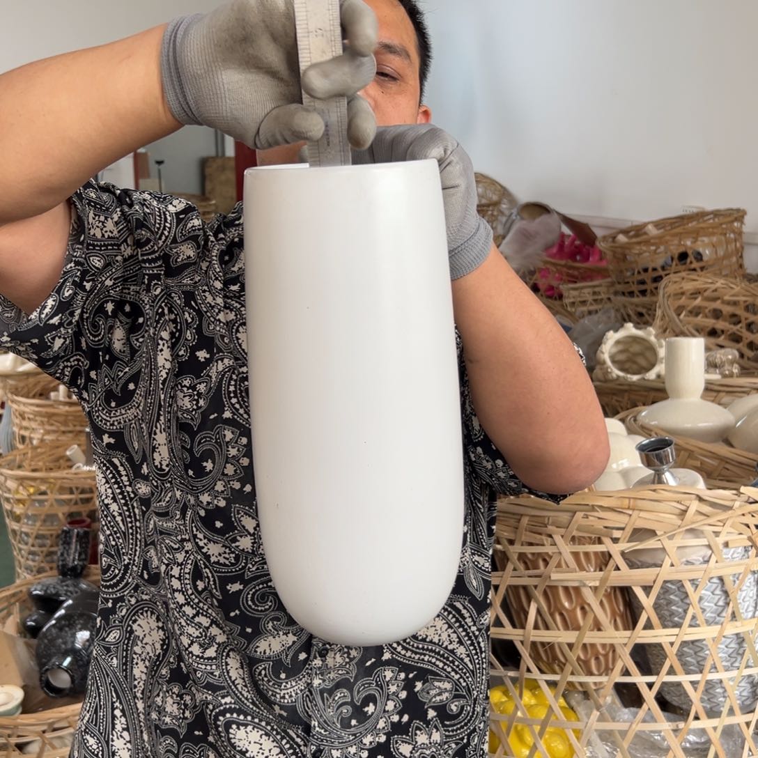 摆件39 号高中低温陶瓷瓶（部分微瑕）