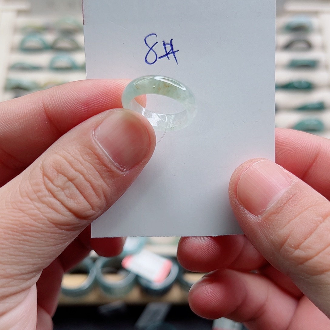 翡翠未镶嵌戒指翡翠