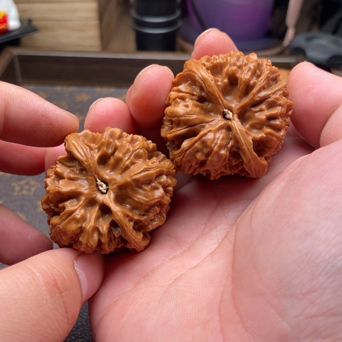 文玩核桃吊坠文玩