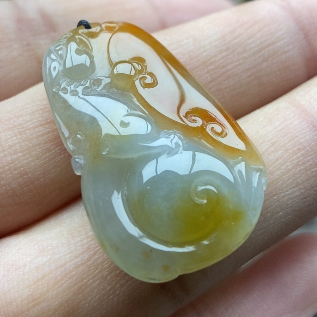 翡翠未镶嵌颈饰吊坠49