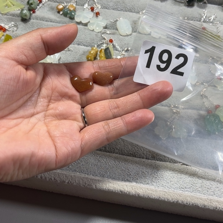 蛇纹石玉耳饰未镶嵌萧*均