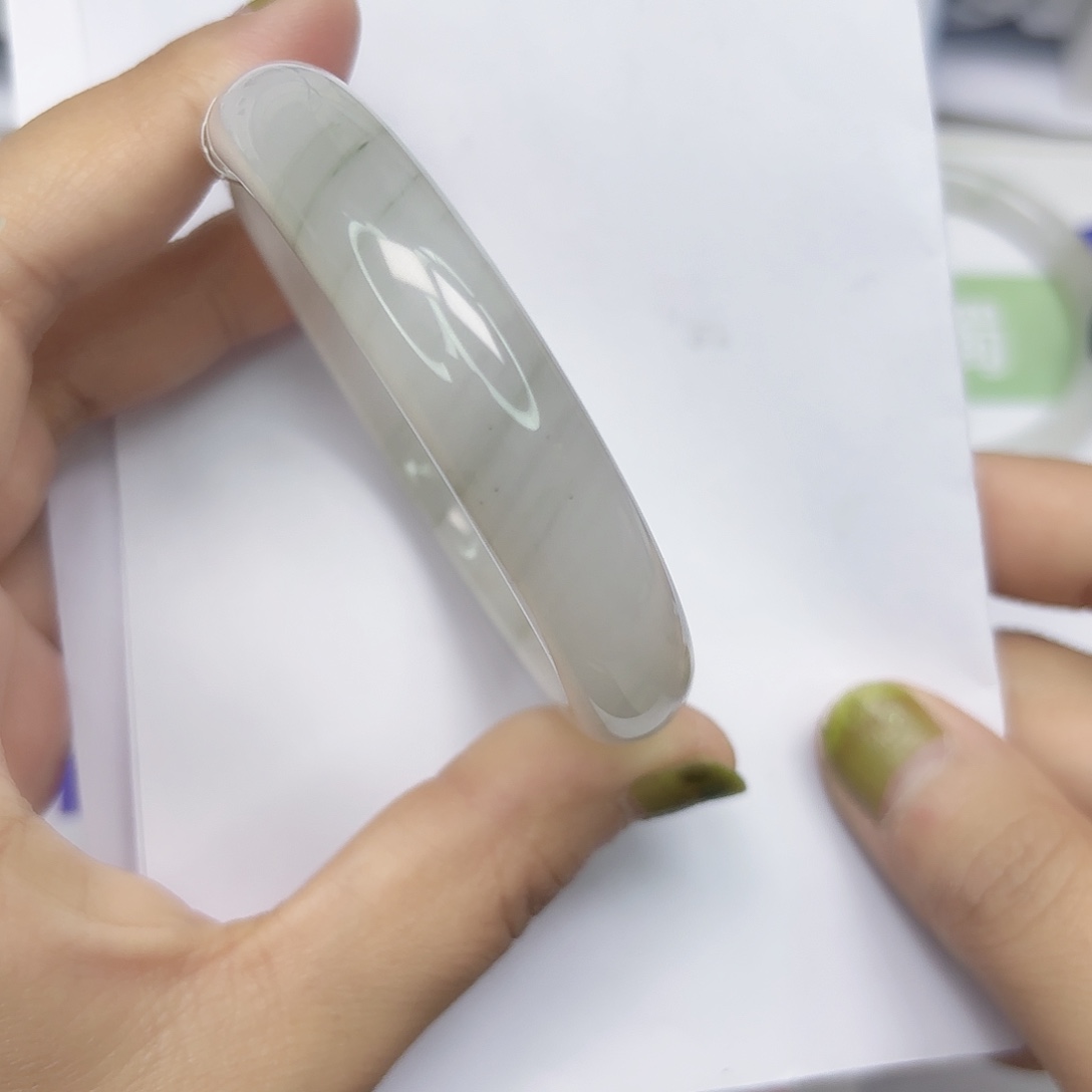 石英质玉未镶嵌手镯34/5857