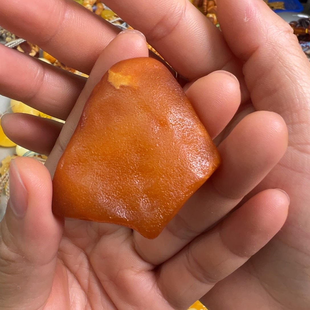 蜜蜡裸石未镶嵌蜜蜡