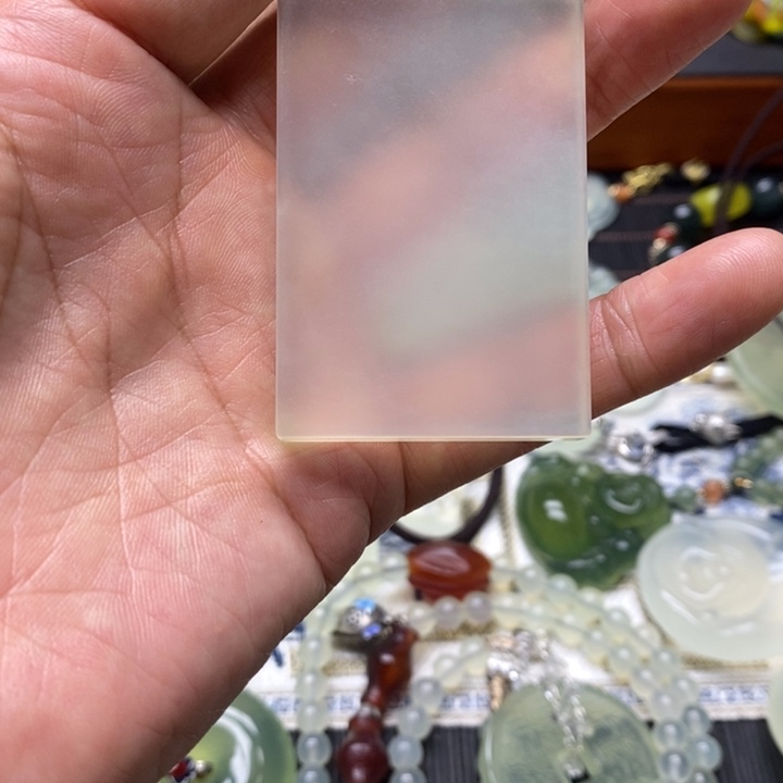 蛇纹石玉颈饰未镶嵌W****n