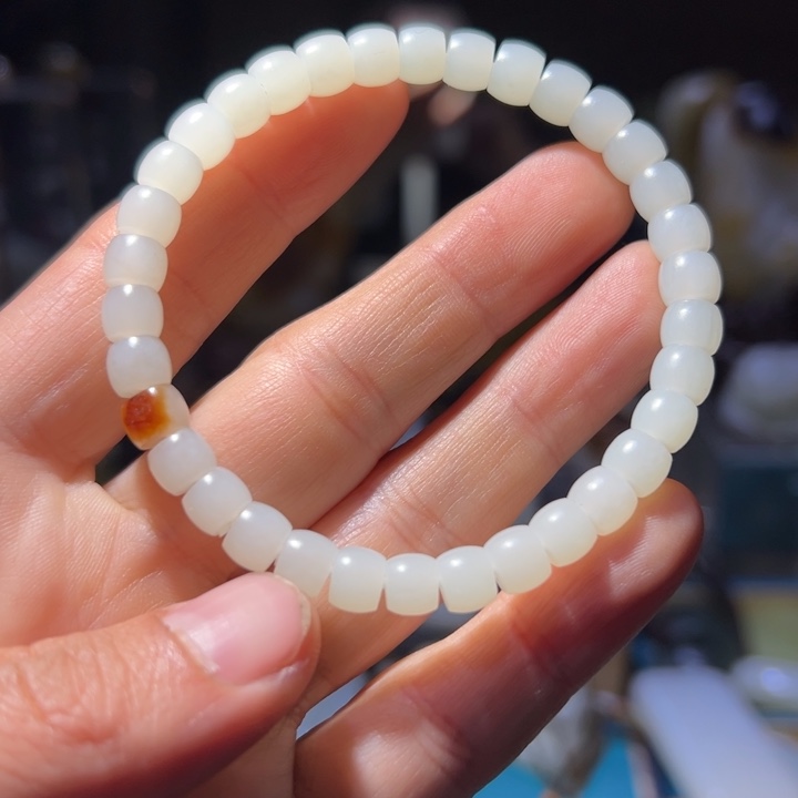 和田玉未镶嵌车挂