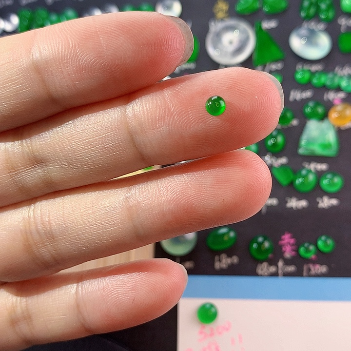 翡翠未镶嵌颈饰纯天然翡翠a货