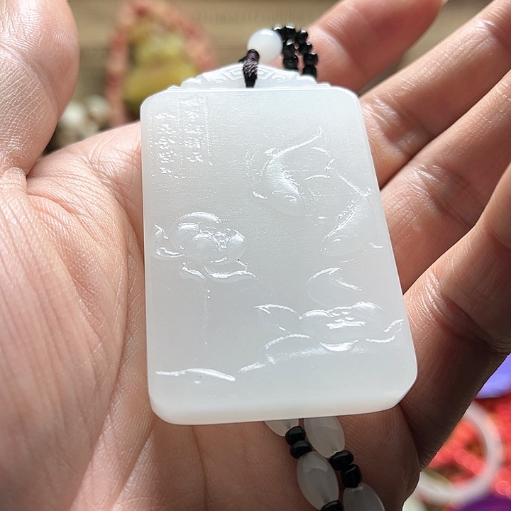 和田玉（糖玉）颈饰未镶嵌