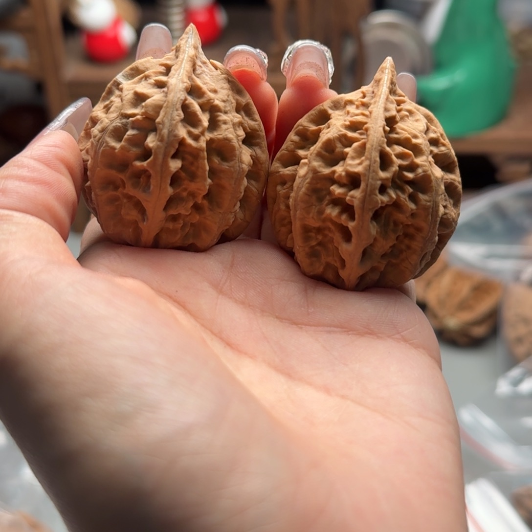 文玩核桃把件关东木子楸百核206花皮