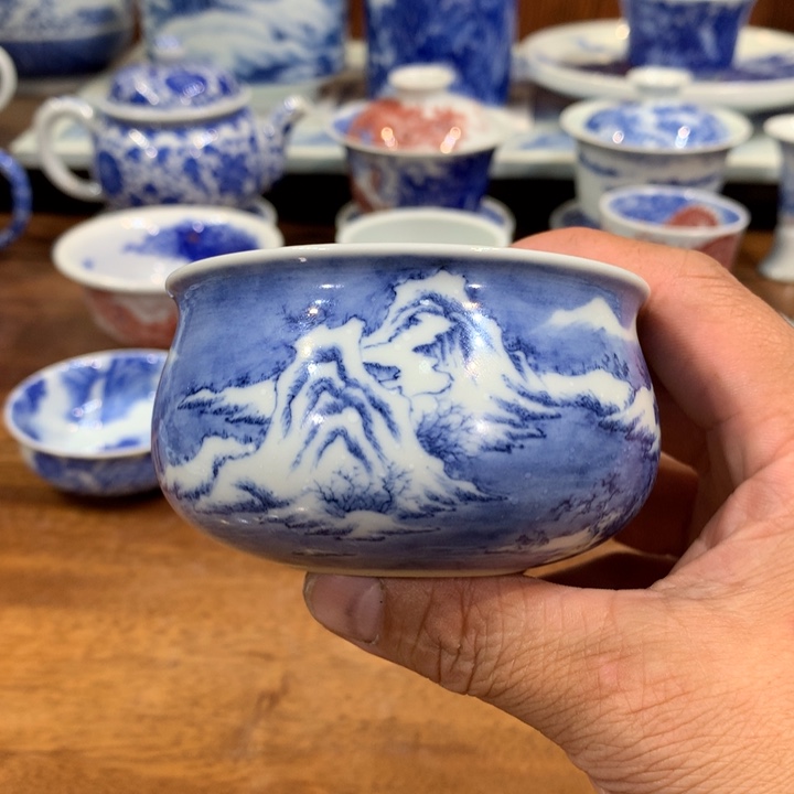 景琳藏青花山水主人杯