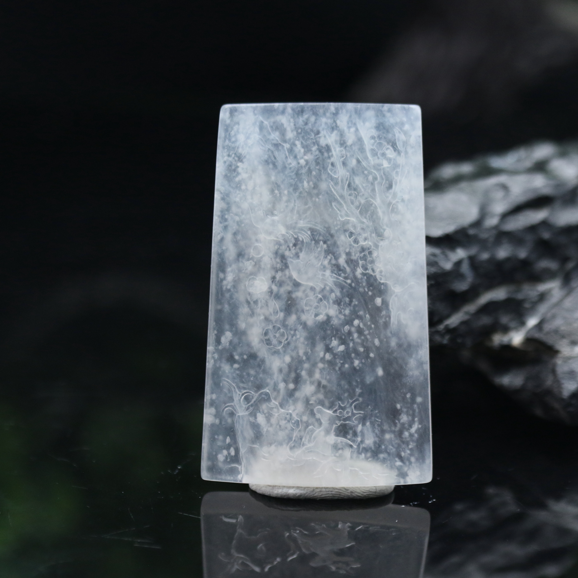 46天然缅甸翡翠A货冰鹿牌/500208/上海嘉禾拍卖