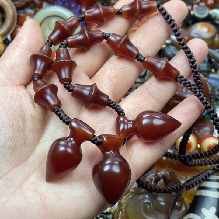 玛瑙/玉髓颈饰未镶嵌