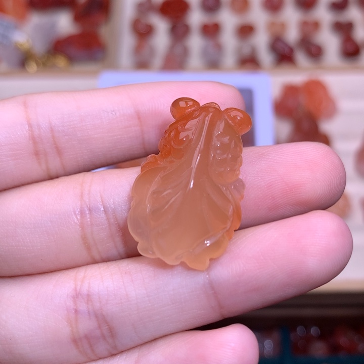 *****南红玛瑙未镶嵌珠宝半成品66