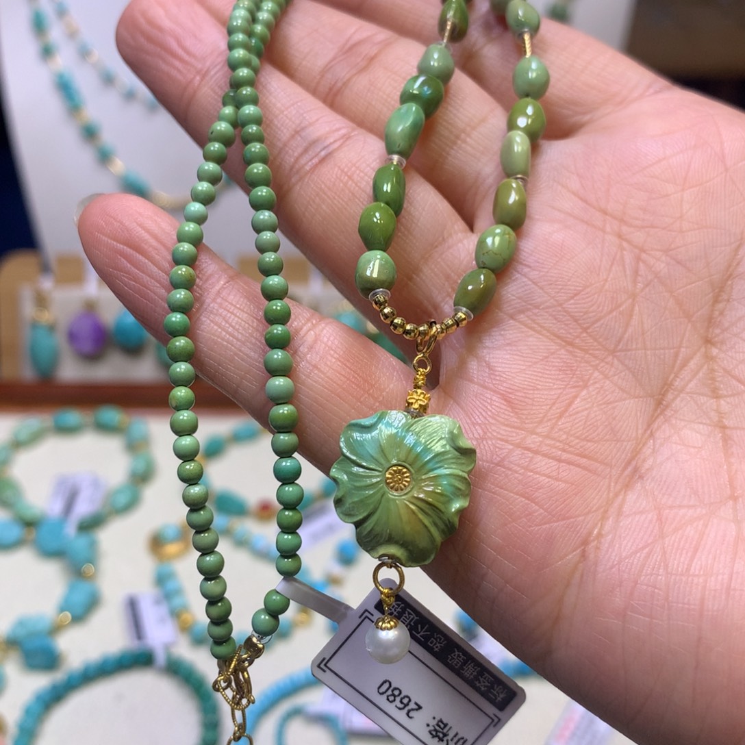 绿松石18K金镶嵌项链