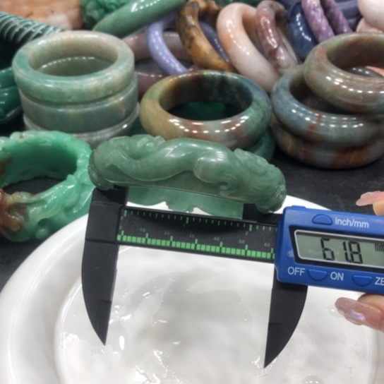 未镶嵌石英质玉珠宝半成品21