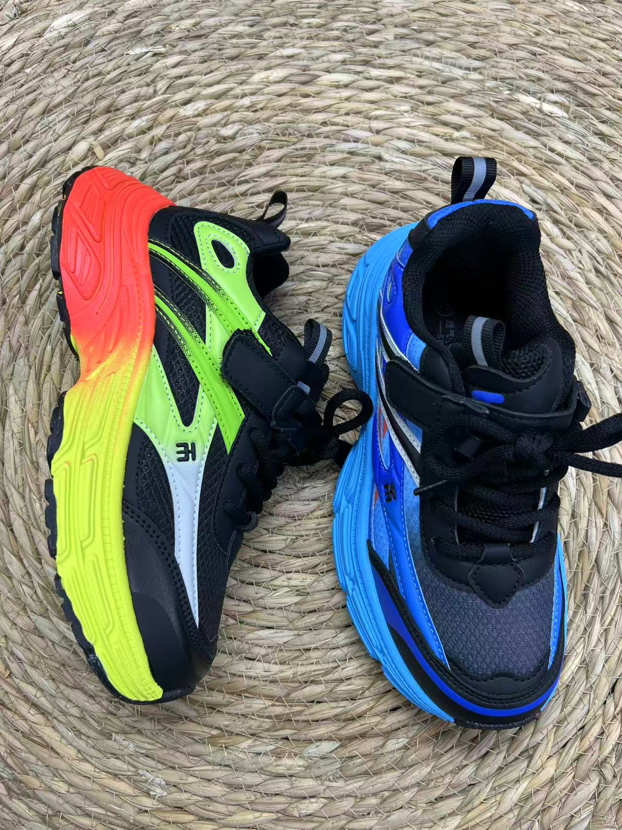 儿童跑步运动轻跑鞋扣号链接