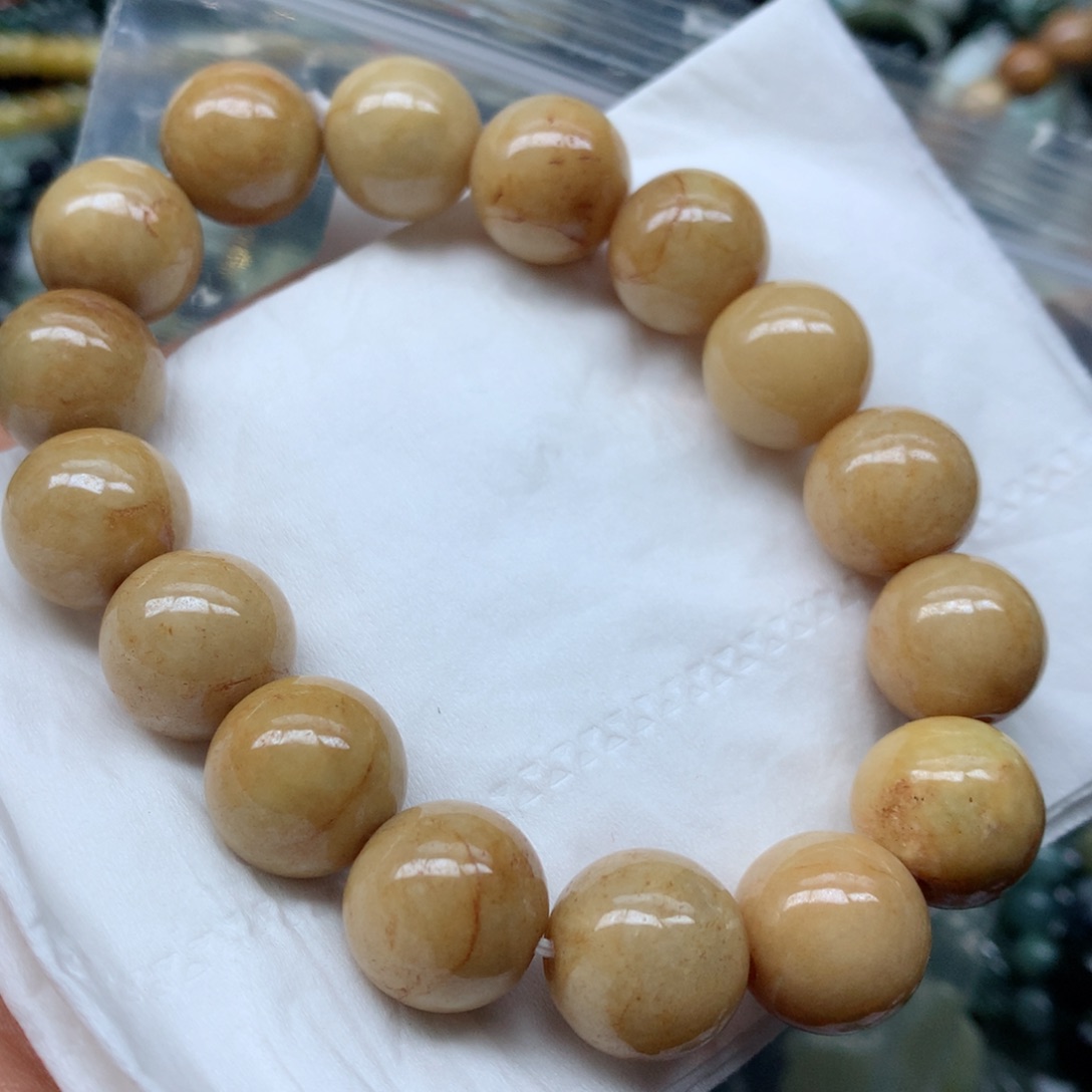 翡翠颈饰未镶嵌手串